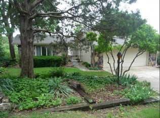 5 Bridgeview Dr, Kimberling City, MO 65686