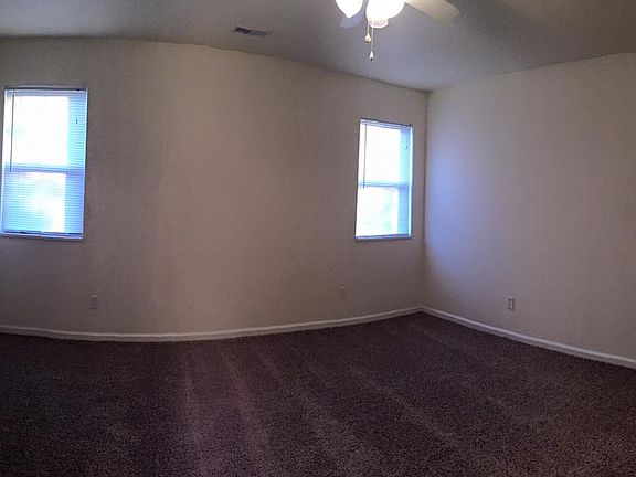 3rd image of 158 Jan Ln APT 1