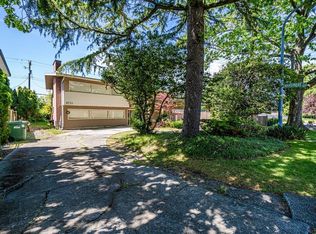 8711 Seafair Dr, Richmond, BC V7C1X7