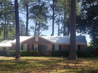 440 N Lexington St, Lyons, GA 30436