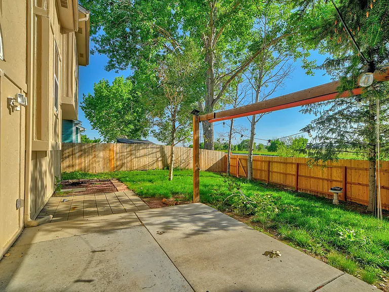 4440 Bramble Ln — Photo 21