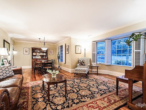 3rd image of 2887 E Crestview Dr