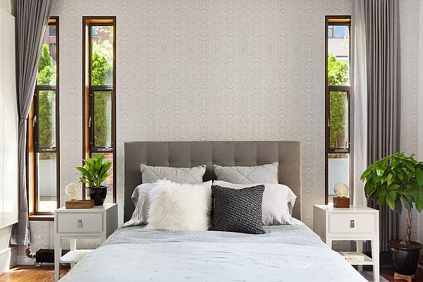 Sold by Compass | media 1