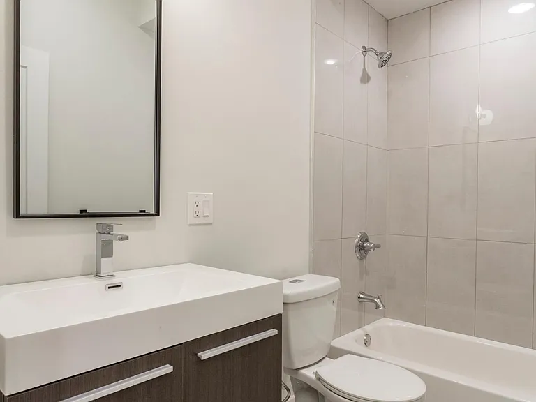 1448 E Wilt St — Photo 14