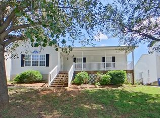 233 Williamsgate Ct, Winston Salem, NC 27107