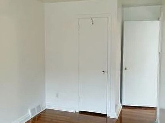 5th image of 7900 Gilbert St