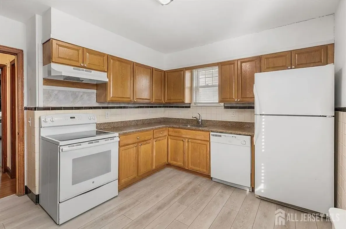 2 bed, 1188 sqft, $2,300 — Photo 2