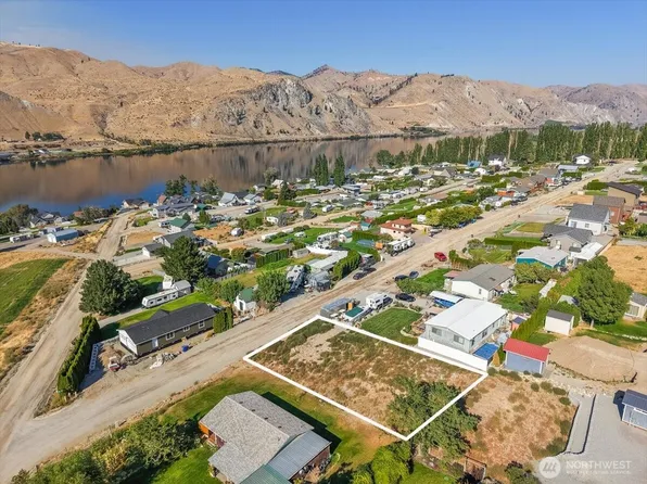 204 Willow View Drive, Orondo, WA 98843