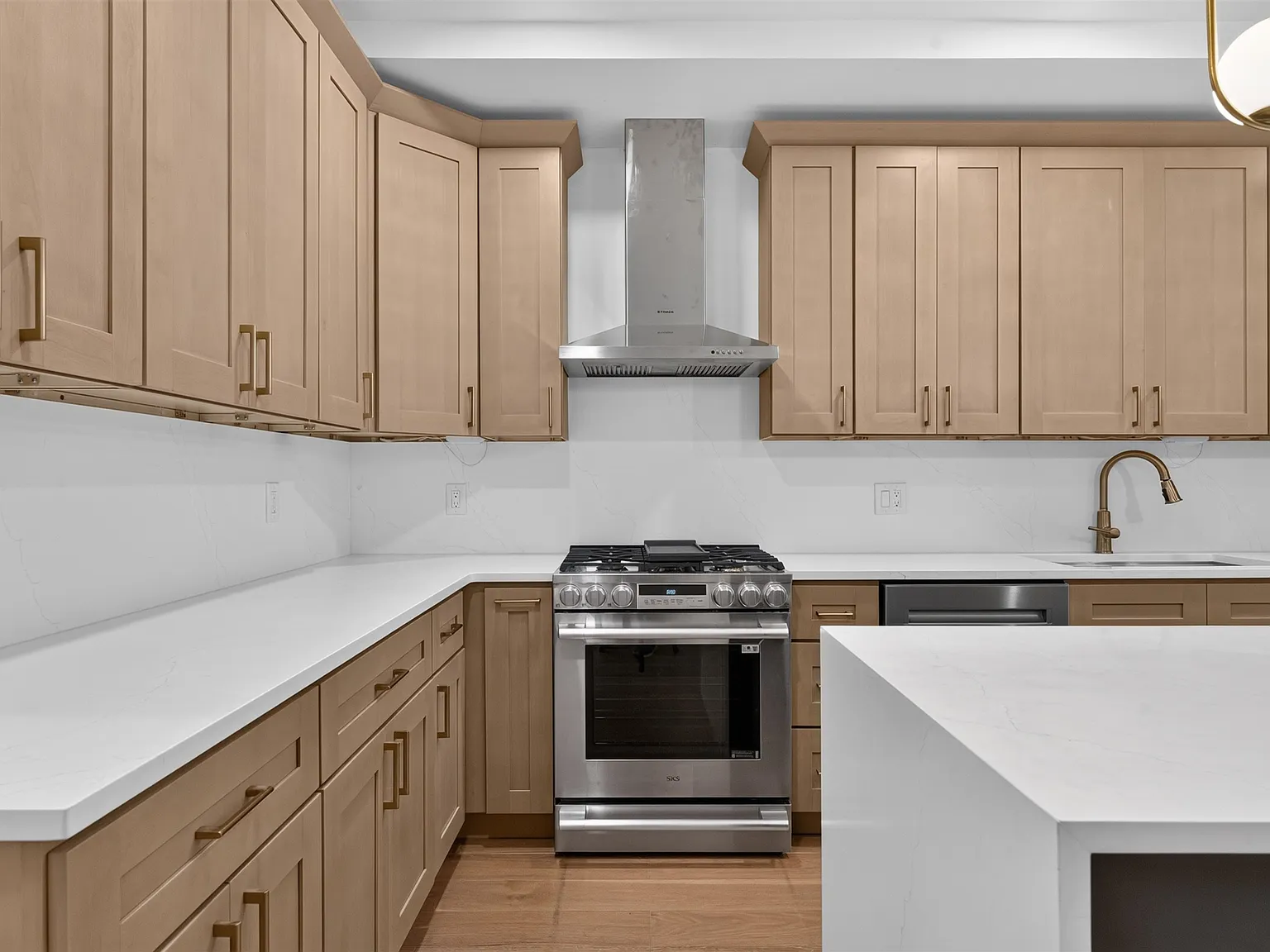 2 bed, 2.0 bath, $3,595 — Photo 3