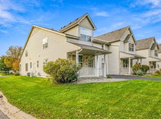 1032 Kaylee St, Chaska, MN 55318