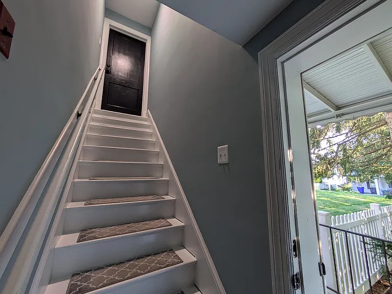35A E Main St — Photo 3