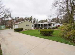 53223 Pine Dr, Middlebury, IN