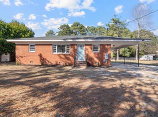 1546 Eloise St, Fayetteville, NC 28311