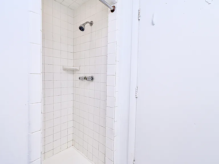 3280 Jefferson Ave #1 — Photo 6