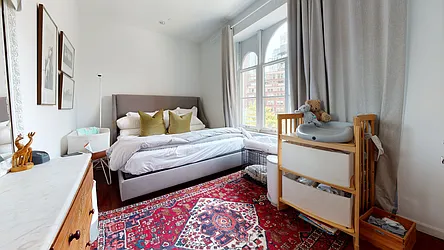 Rented by Bond New York