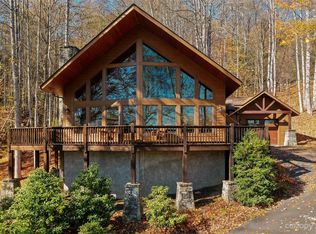 152 Cardinal Ln, Waynesville, NC 28786