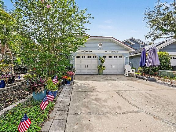 2nd image of 2250 SPRINGWOOD CIR W