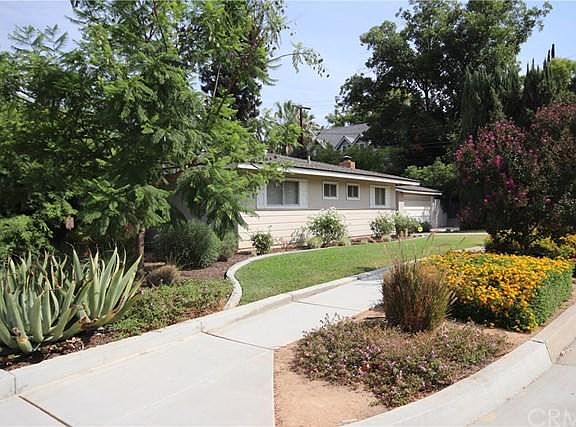 2nd image of 932 Lolita Ave