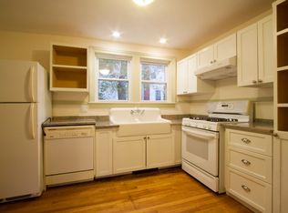 478 Saint Paul St #1, Burlington, VT 05401