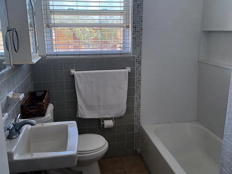 5451 Cresta Way #4 — Photo 6