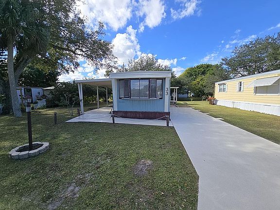 2nd image of 555 4th St #33