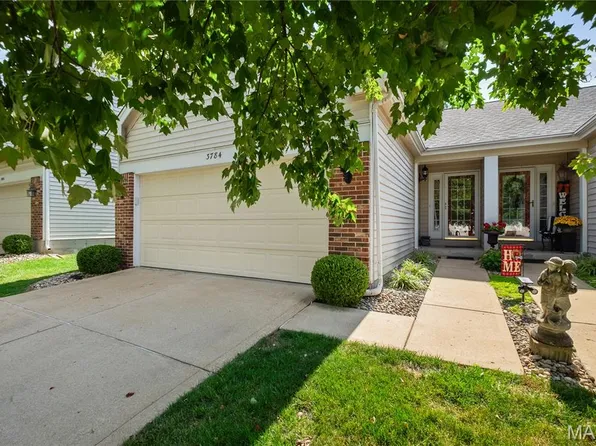 3784 Southern Manor Dr, Saint Louis, MO 63125