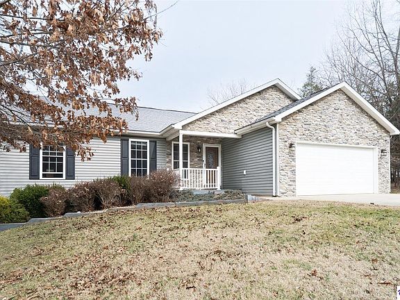 3rd image of 86 Daisy Ln