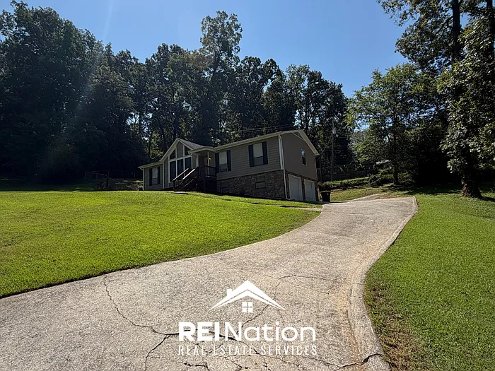 3 bed, 2.0 bath, 1493 sqft, $1,625 — Photo 2