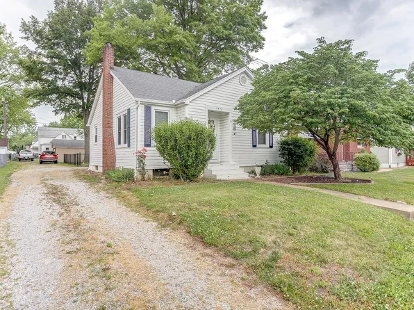 1410 Poplar St, Highland, IL 62249
