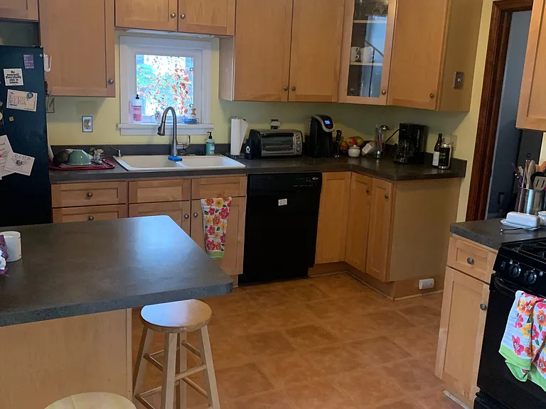 151 Harvard St #1 — Photo 4