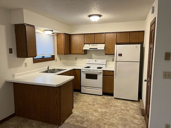 4th image of 2845 31st St S APT 6
