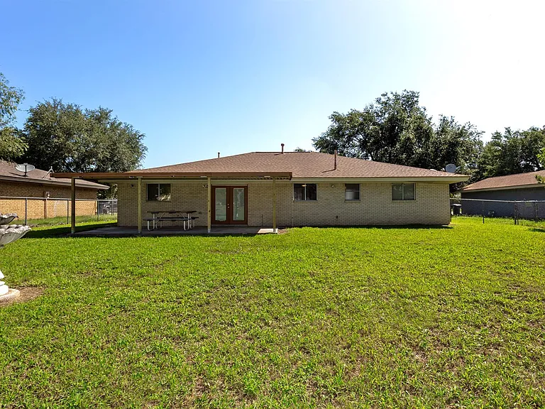150 Rosa Lee Ln — Photo 16