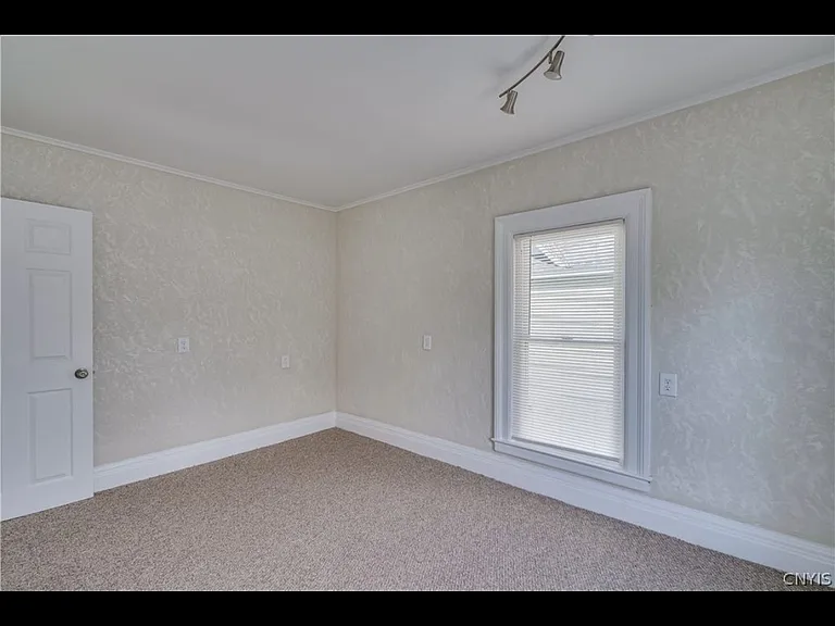 421 S Massey St — Photo 31
