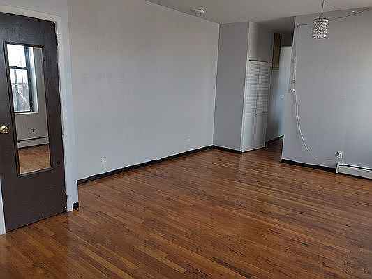 4th image of 23-34 28th Ave Penthouse B