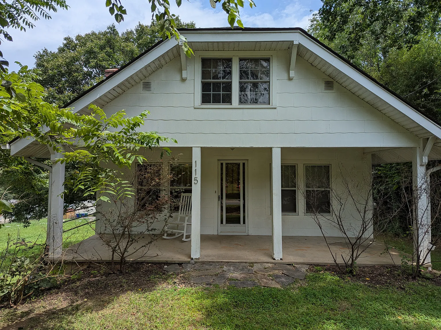 2 bed, 1000 sqft, $1,600 — Photo 1