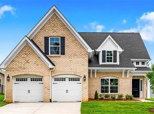 279 Morning Star Dr, Advance, NC 27006