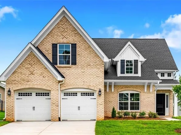 279 Morning Star Dr, Advance, NC 27006