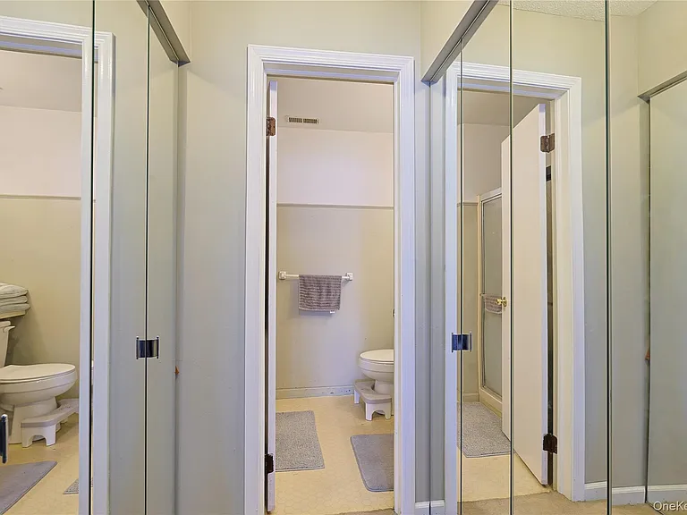 3 Brook Dr #27 — Photo 16
