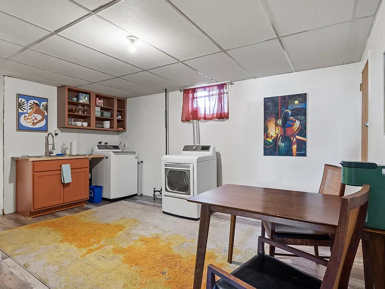 2215 E San Miguel St — Photo 11