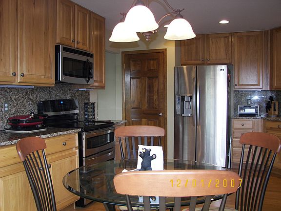 custom gourmet kitchen