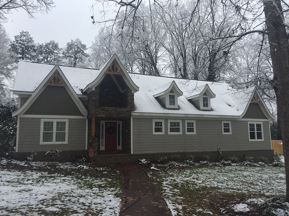 1st image of 375 N Oakwood Dr