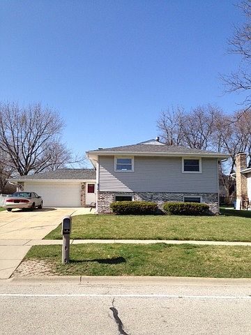 1st image of 916 Cranbrook Dr