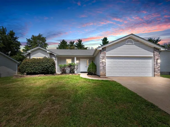 3527 Chervil Dr, Saint Charles, MO 63303