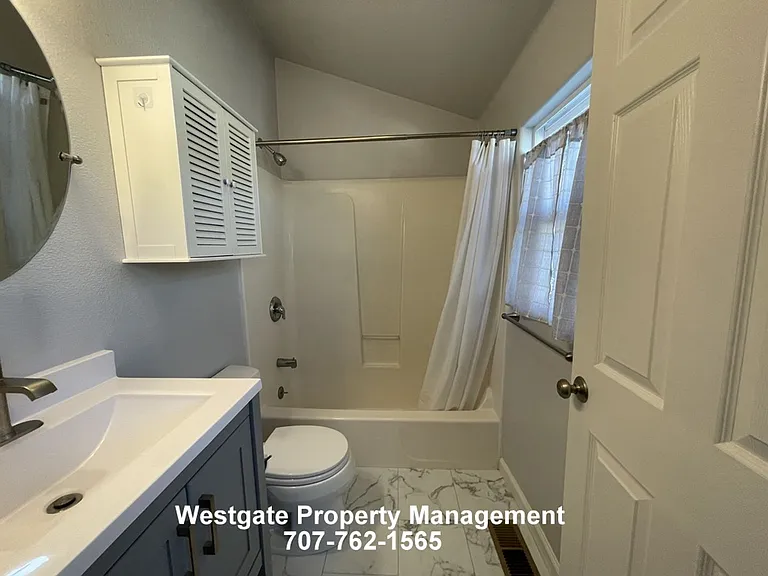 837 Bantam Way — Photo 5