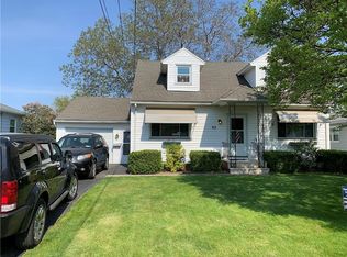 92 Bennett Ave, Rochester, NY 14609