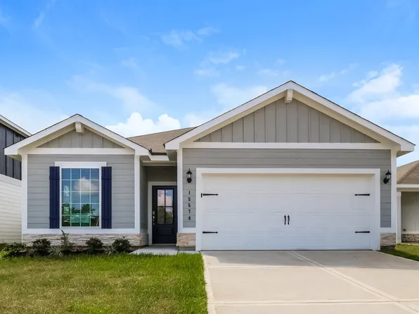 15578 Caramel Springs Dr, Conroe, TX