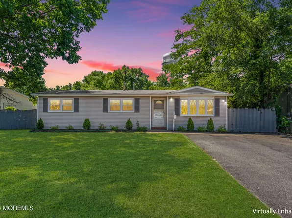 404 Chamberlain Street, Toms River, NJ 08757