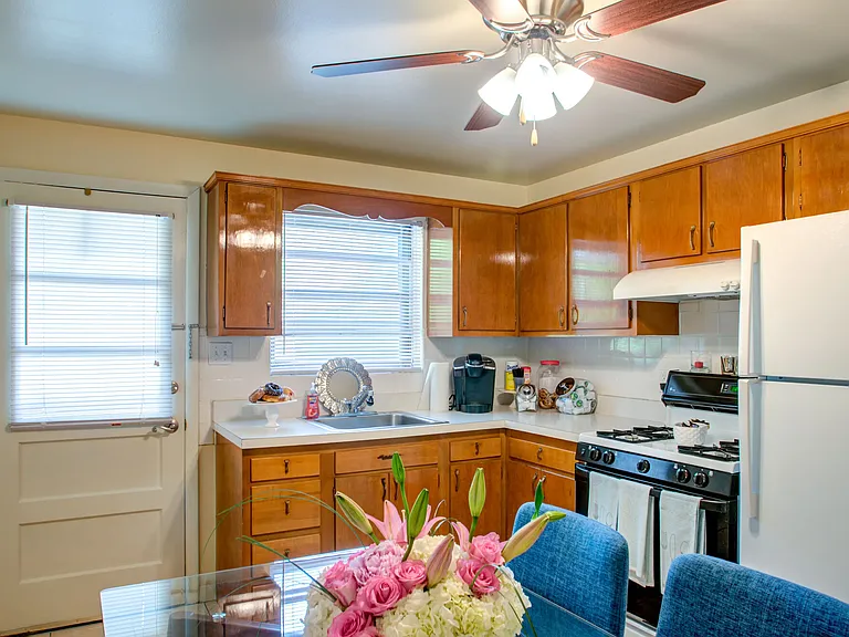Brookview Manor Apartments, LLC — Photo 13