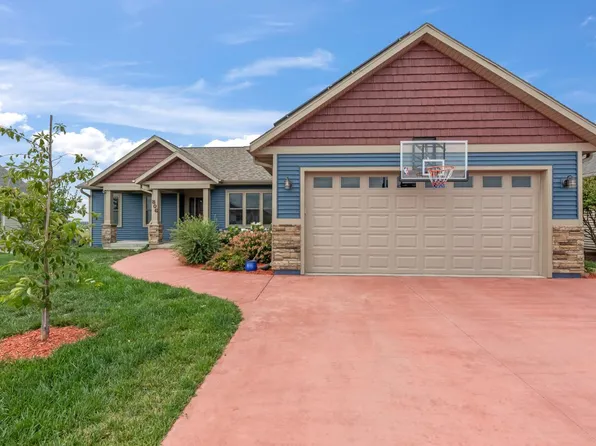 806 Linda LANE, Watertown, WI 53094