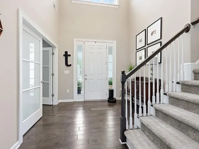 806 Blue Moon Ct — Photo 4
